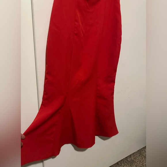 Trendyol Red Midi Dress with Puff Sleeves - Picture 10 of 16